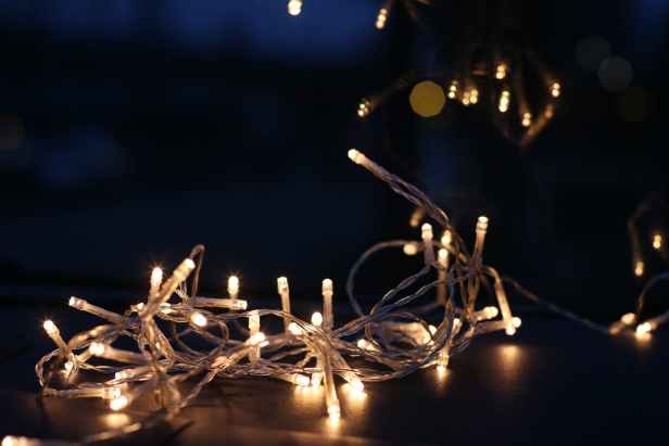 yellow string light